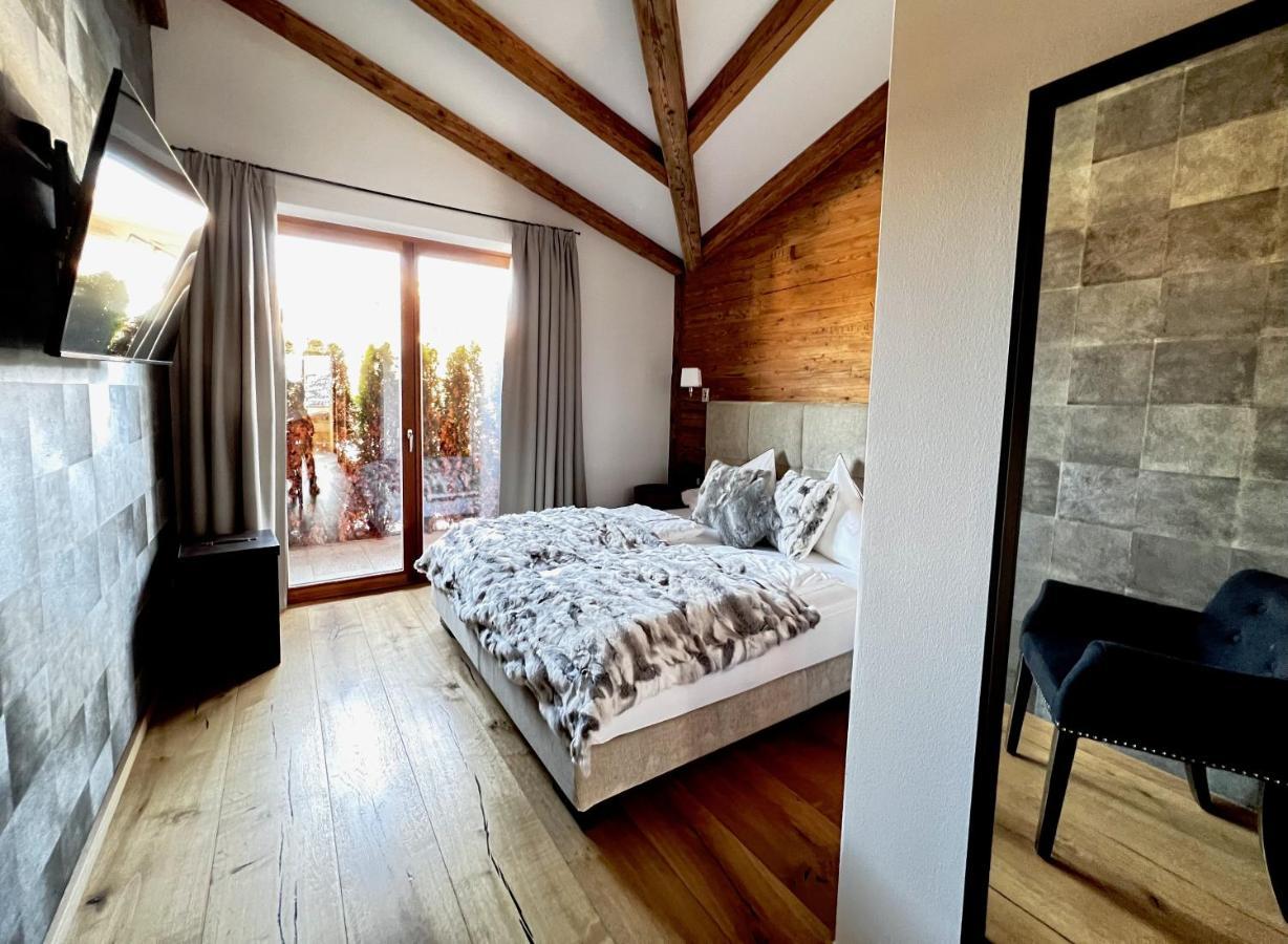 Hideaway Design Chalet By Belle Stay Kitzbuhel Luaran gambar